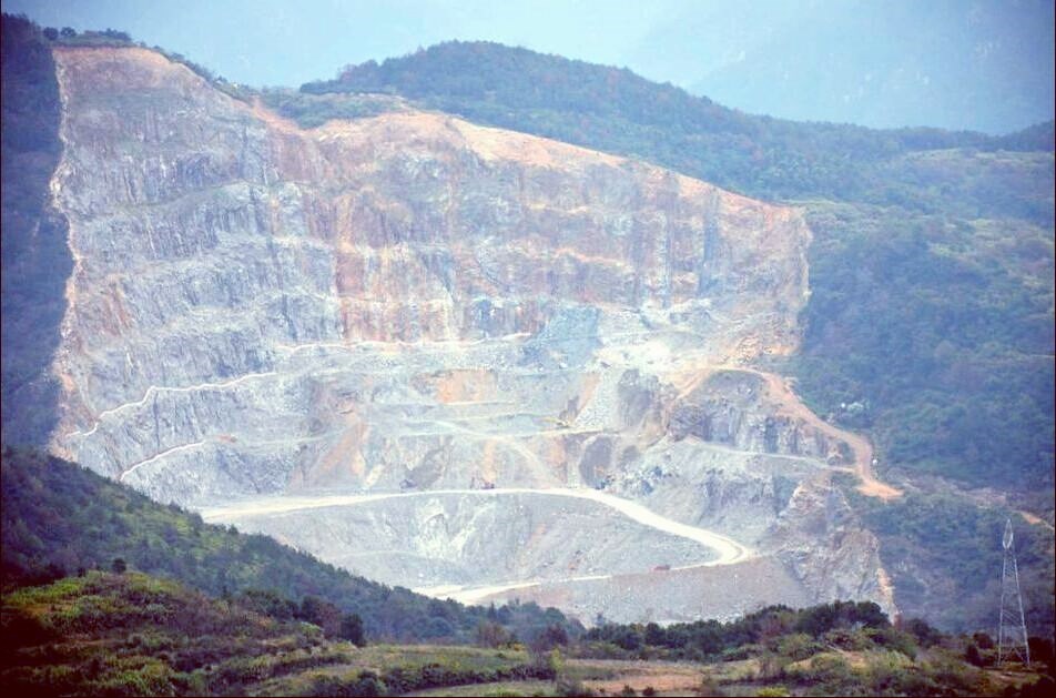 <b>安徽池州：露天開(kāi)采礦山剝離物中砂石土礦產(chǎn)資源有償處置試點(diǎn)啟動(dòng)</b>
